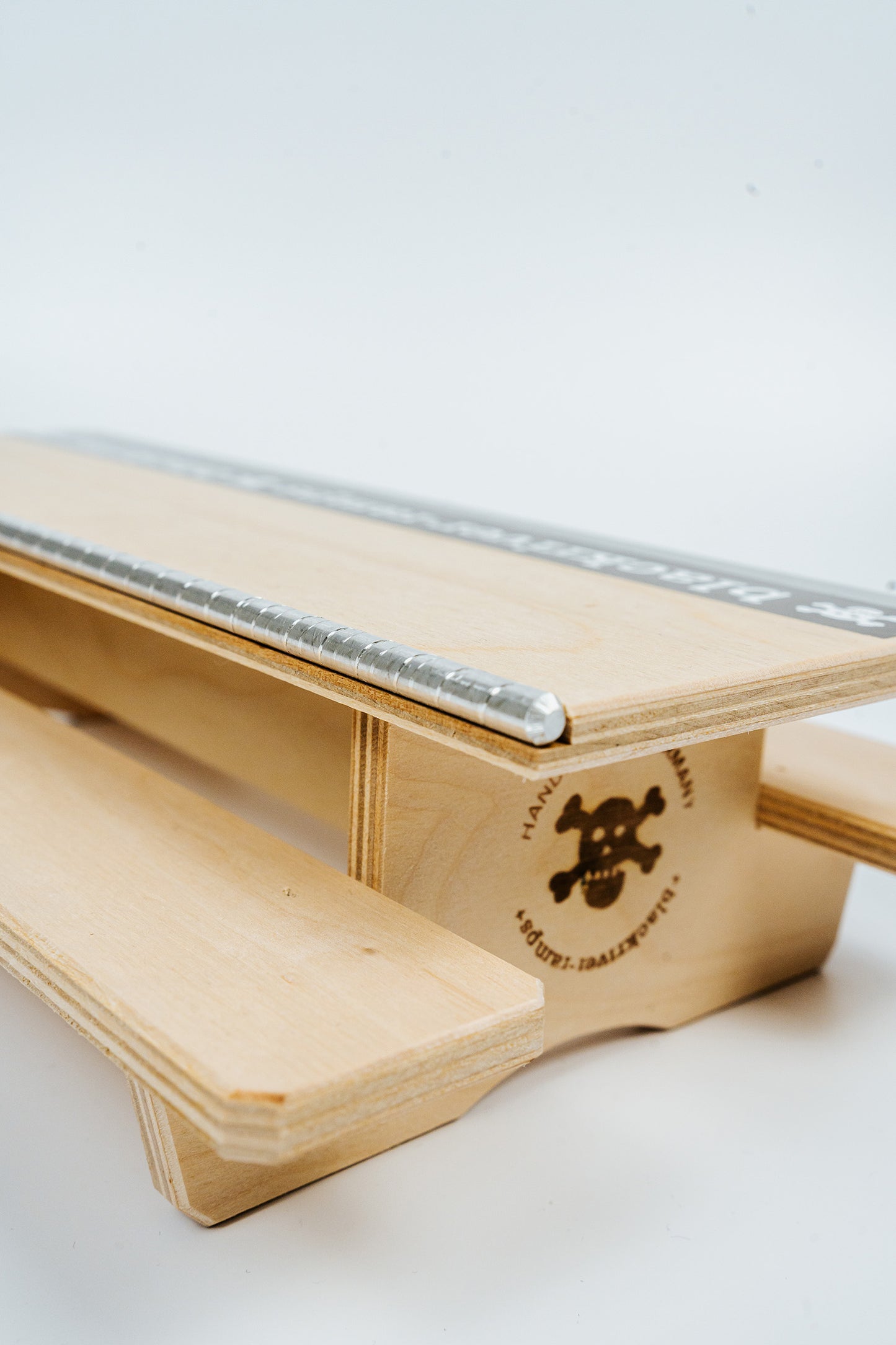 Blackriver Fingerboard Ramps - Diamond Coping Table